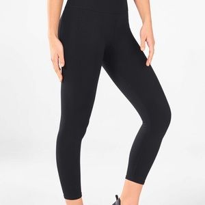Fabletics Seamless High-Waisted Statement 7/8